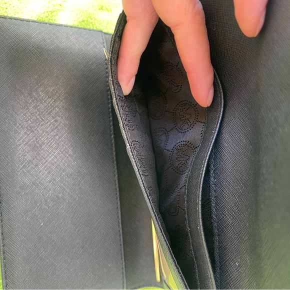 Michael Kors!!! Jet Set Large Trifold Wallet Black Leather Gold Pen & Checkbook - Picture 16 of 16